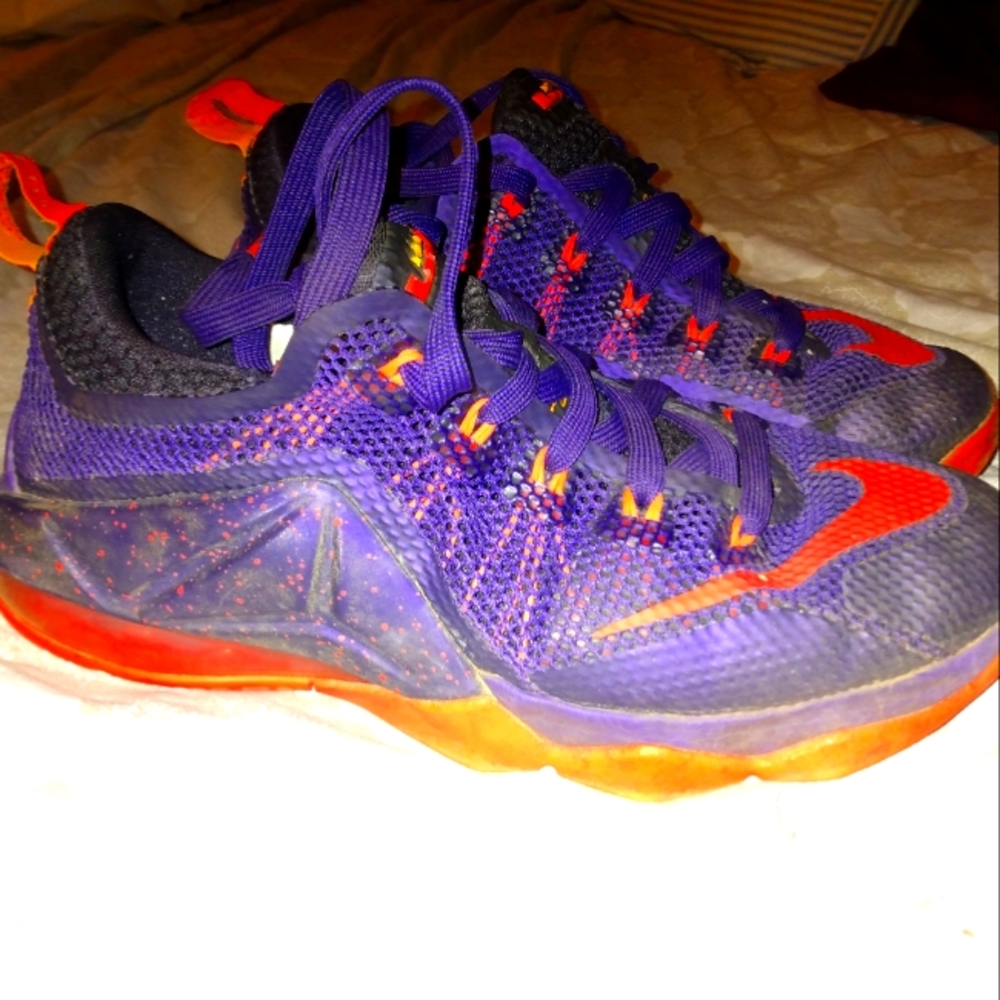 Nike Lebron James XII Low Cut purple and orange